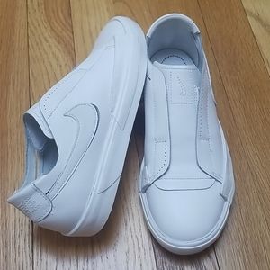 Nike Blazer Low Kickdown Triple White